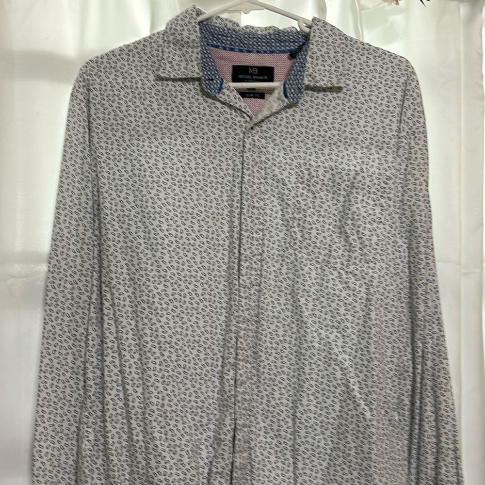 Michael Brandon Slim fit button down shirt. White and navy design.